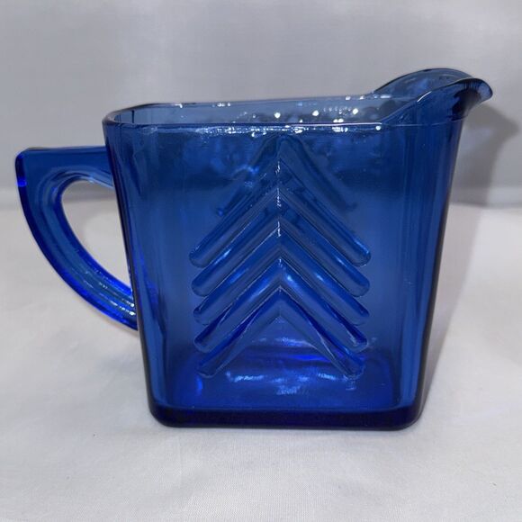 Vintage Hazel Atlas Depression Glass Cobalt Blue 12 oz. Chevron Creamer MCM 6" - Picture 3 of 10